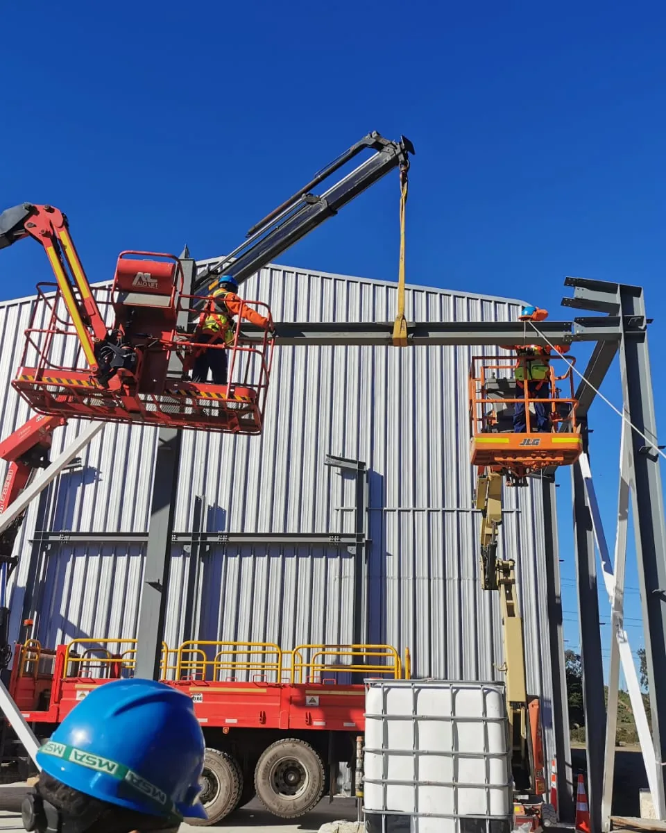 Montaje de estructura metálica — JLP Proyectos